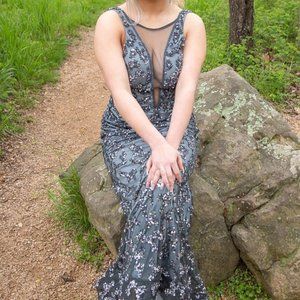 Ashley Lauren Designer Prom Dress Size 2- wore once!